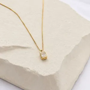 COLAR PINGENTE PONTO DE LUZ RETANGULAR - CRISTAL