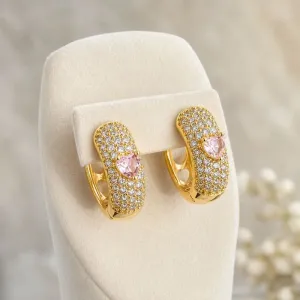BRINCO ARGOLA CRAVEJADA COM CORAÇÃO ROSA 2CM