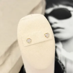 BRINCO MINI CORAÇÃO EM ZIRCONIA