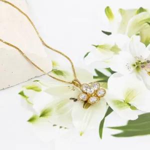 COLAR FLOR DE ZIRCONIAS