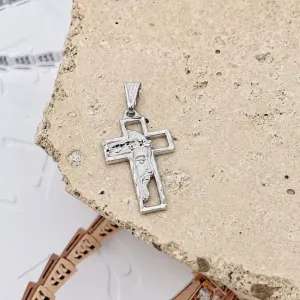 PINGENTE CRUZ COM ROSTO DE CRISTO DIAMANTADA