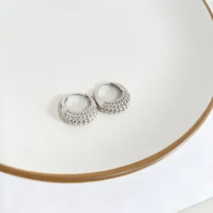 BRINCO ARGOLA ARTICULADA COM BOLINHAS