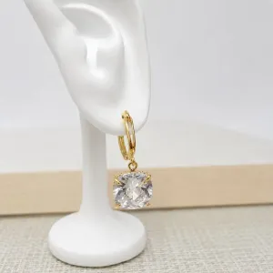 BRINCO ARGOLA COM PINGENTE DE ZIRCONIA QUADRADO