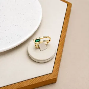 ANEL MINIMALISTA COM PEDRA VERDE ESMERALDA