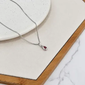 COLAR MINI GOTA VERMELHA CRAVAÇÃO INGLESA