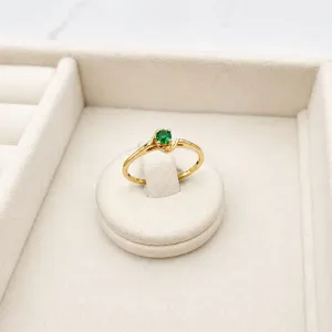 ANEL SOLITÁRIO DETALHES - PEDRA VERDE