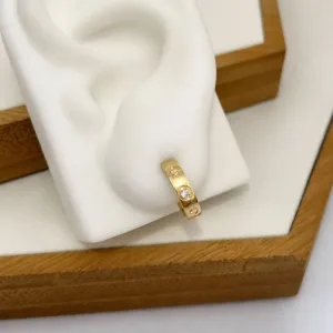 BRINCO ARGOLA ARTICULADA CARTIER COM PONTO DE LUZ