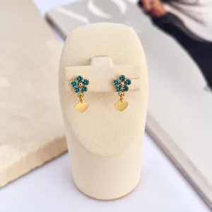 BRINCO FLOR AZUL COM CORAÇÃO PENDURADO