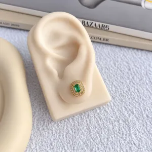 BRINCO RETANGULAR COM MICRO ZIRCONIAS - TURNALINA