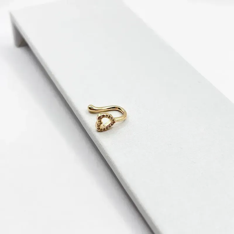 PIERCING FAKE CORAÇÃO CRAVEJADO E VAZADO