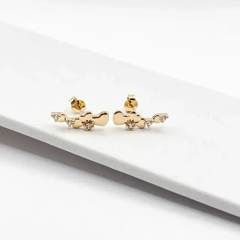 BRINCO MINI EAR CUFF CORAÇÕES E PONTOS DE LUZ