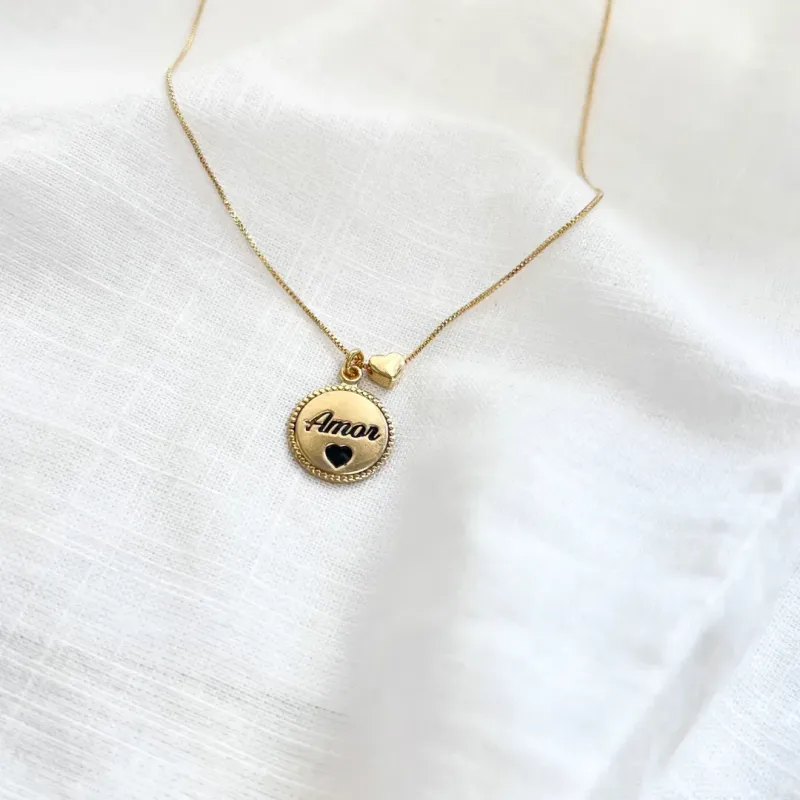 COLAR MEDALHA AMOR COM MINI CORAÇÃO