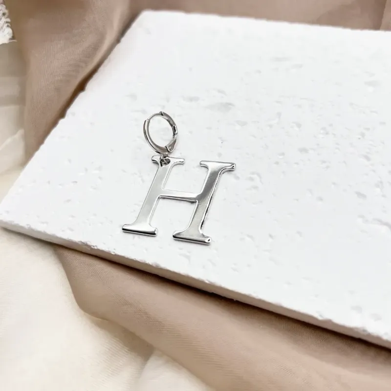 PINGENTE LETRA 2,5CM - H