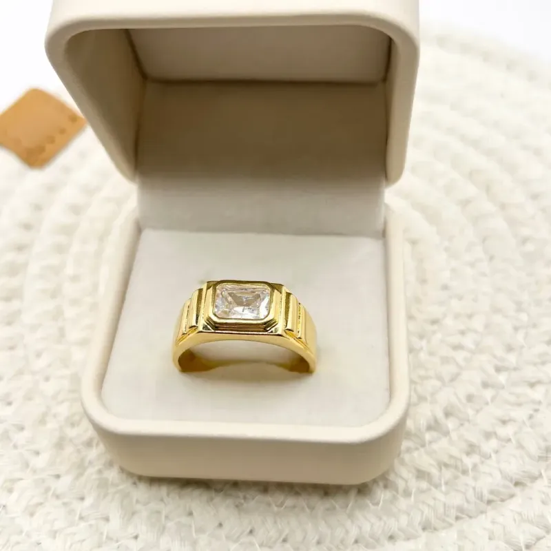 ANEL MASCULINO COM PEDRA CRISTAL
