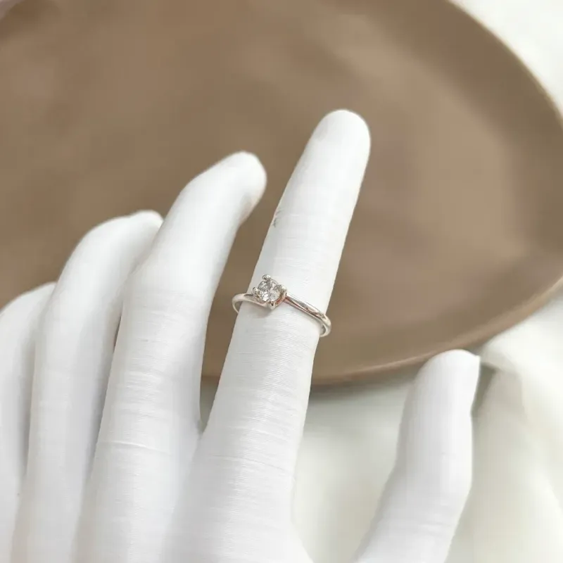 ANEL PRATA925 SOLITÁRIO 4 GARRAS