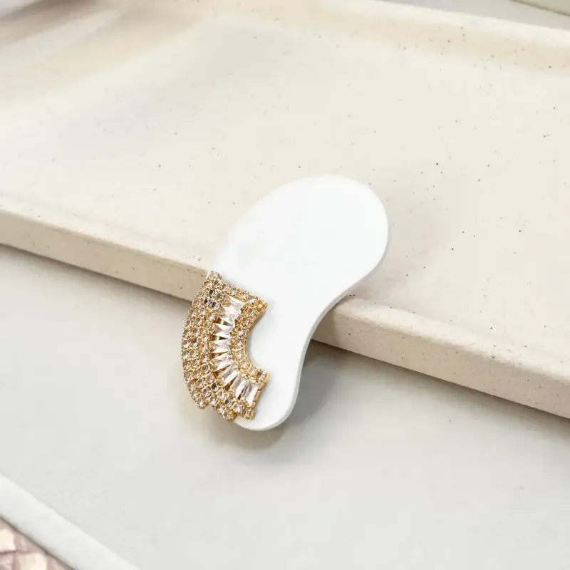 BRINCO EAR CUFF STRASS