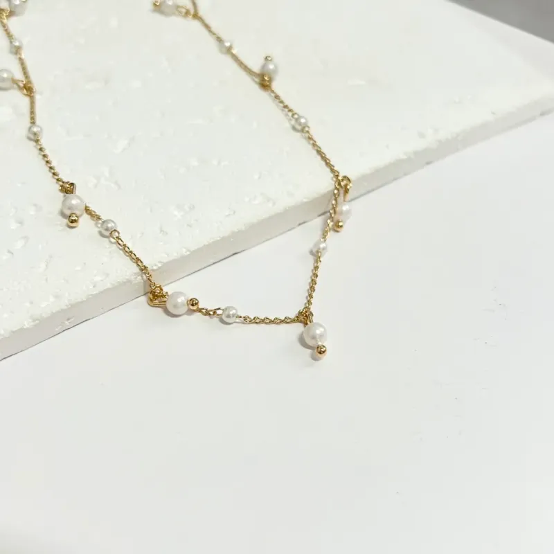 COLAR CHOKER PÉROLAS 35CM + 5CM EXTENSOR