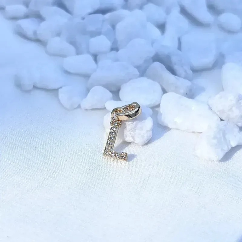 PINGENTE (CHARMS) LETRA 1CM L