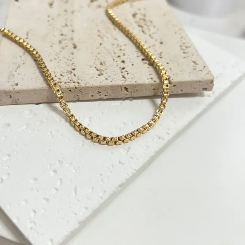 COLAR CHOKER  DE ENCAIXE QUADRADO COM DETALHES 40CM