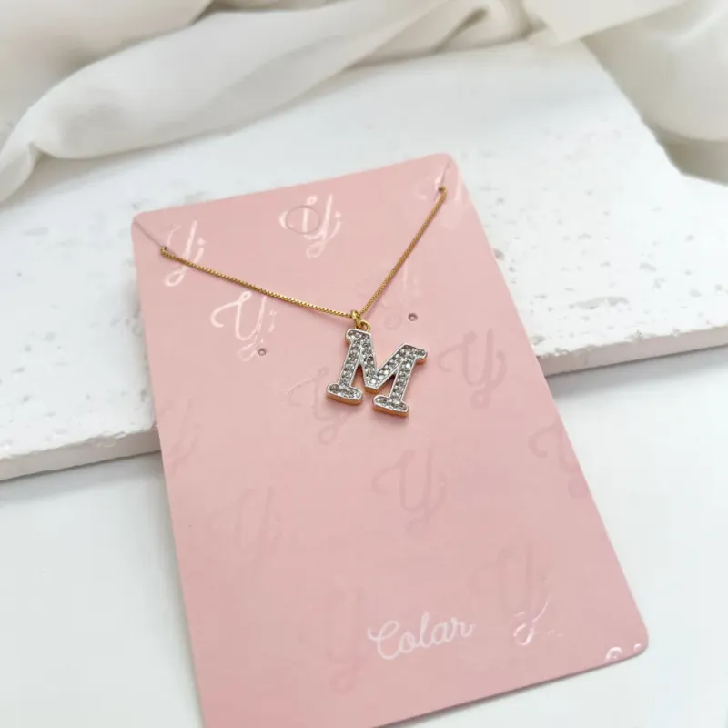 COLAR LETRA MICRO ZIRCONIA - M