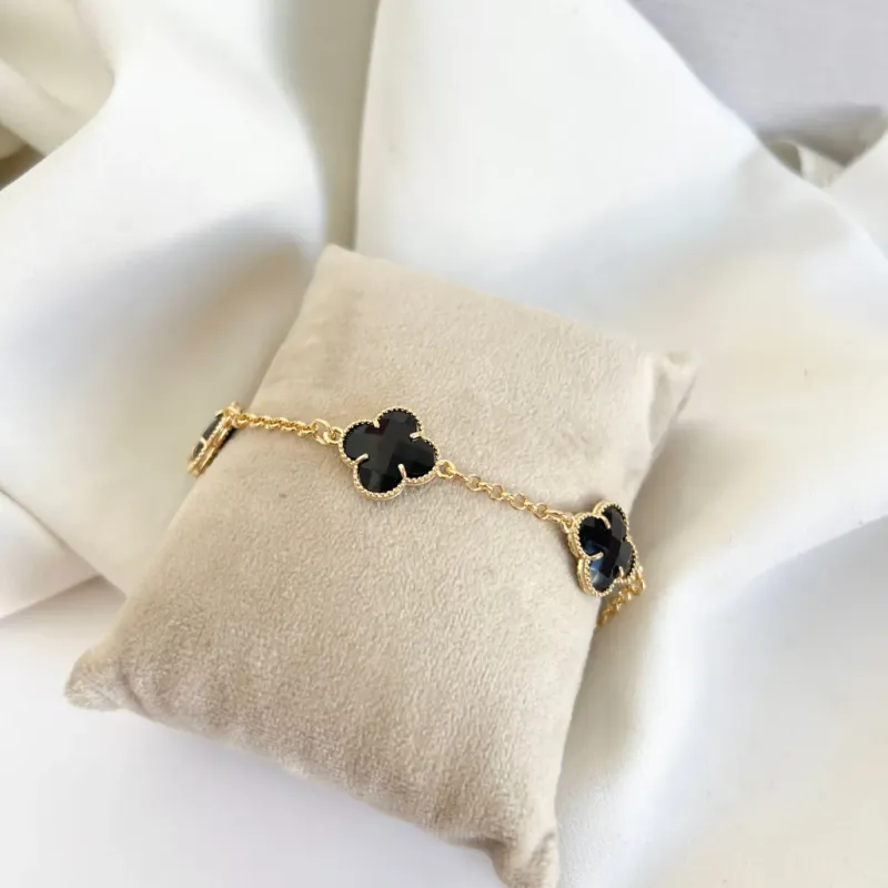 PULSEIRA 3 TREVOS PRETOS