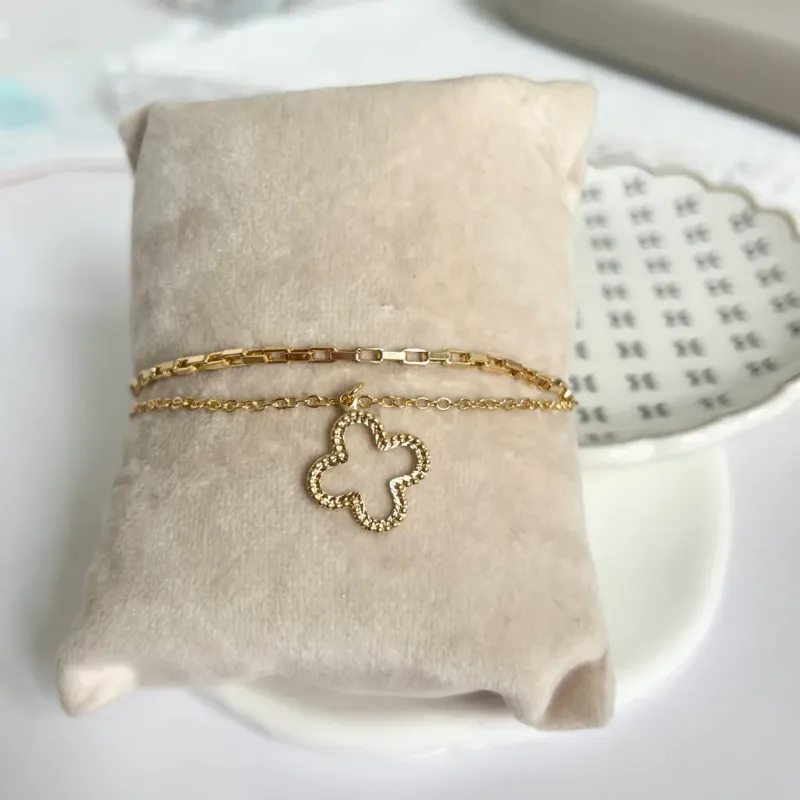 PULSEIRA DUPLA CARTIER E PINGENTE TREVO VAZADO