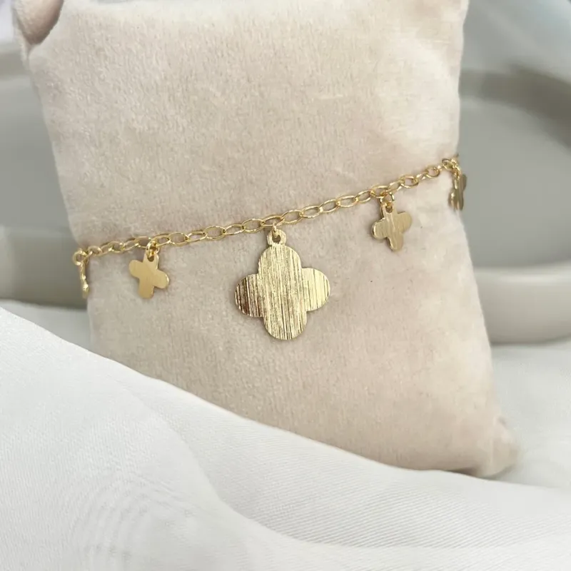 PULSEIRA TREVOS EM CHAPA