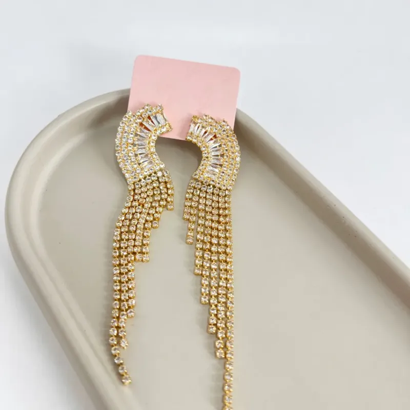 BRINCO LONGO STRASS FESTA 10CM