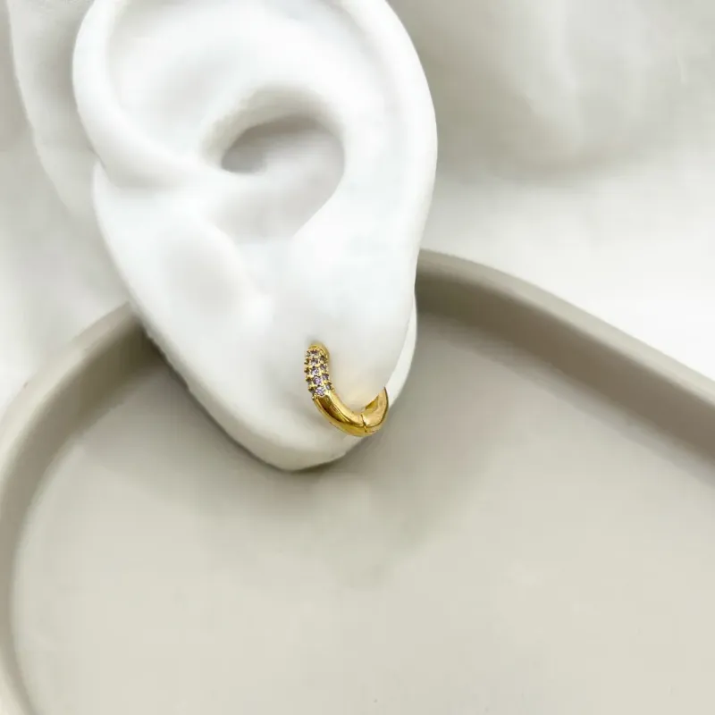 BRINCO ARGOLA ARTICULADA ZIRCONIA LAVANDA - BR2361