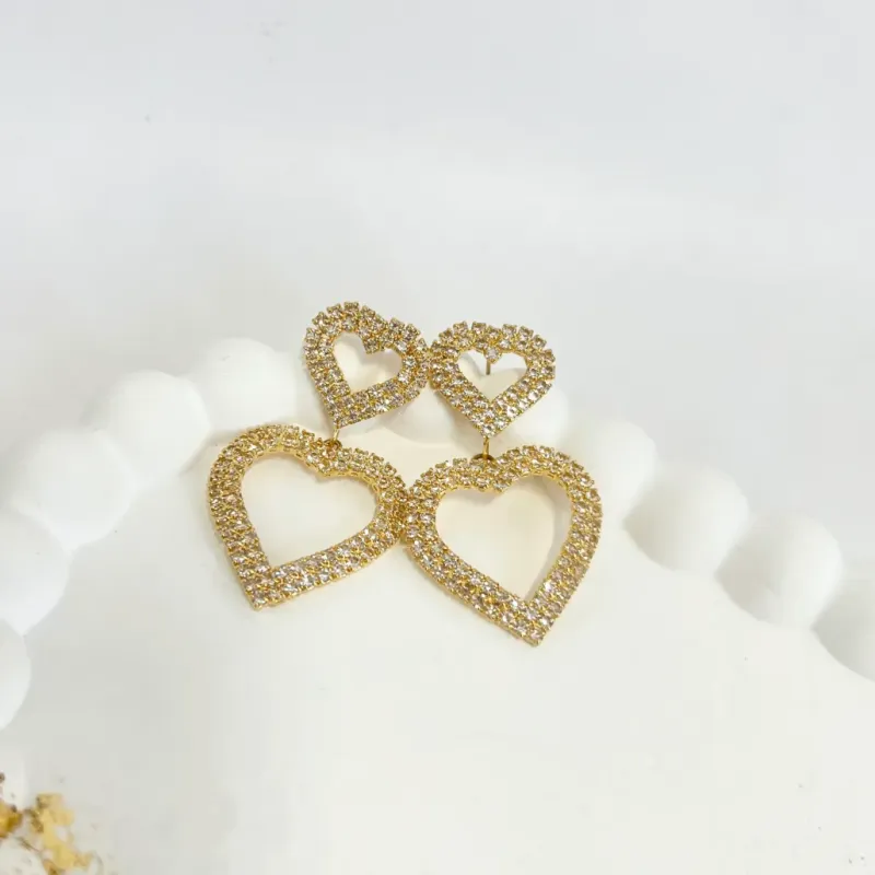 BRINCO CORAÇÕES STRASS