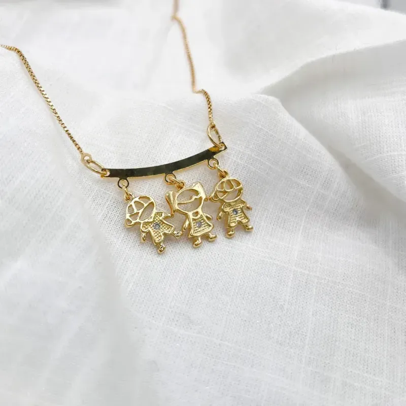 COLAR 2 MENINOS E 1 MENINA COM 1 PEDRA DE ZIRCONIA
