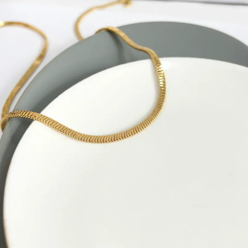 COLAR CHOKER RABO DE RATO LAMINADA 45CM