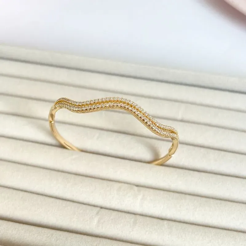 BRACELETE CRAVEJADO
