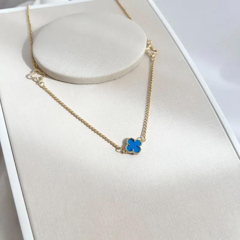 COLAR CHOKER 2 TRAVOS VAZADOS E 1 NANO TURQUESA 45CM