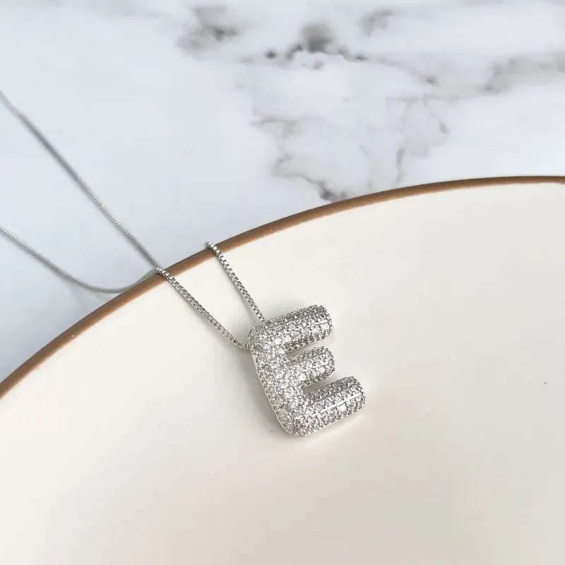 COLAR LETRA BUBBLE CRAVEJADA 2CM - E