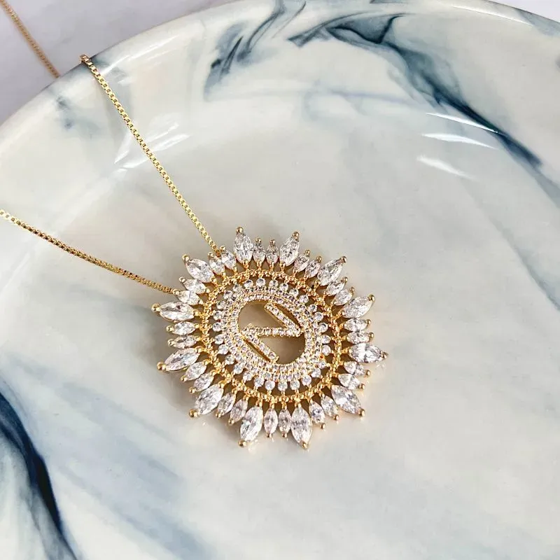 COLAR MANDALA DE ZIRCONIAS DE LETRAS - N