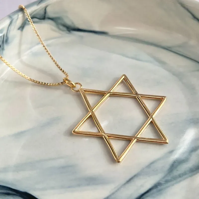 COLAR PINGENTE GRANDE ESTRELA DE DAVI