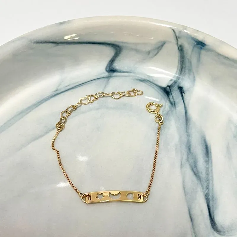 PULSEIRA INFANTIL COM DETALHES VAZADOS
