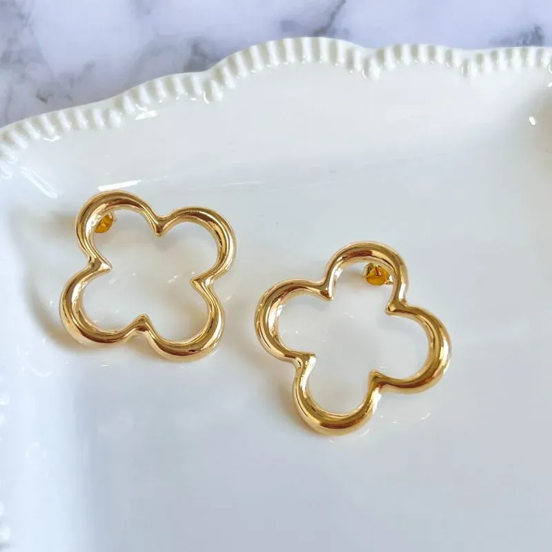 BRINCO TREVO VAZADO 3,5CM