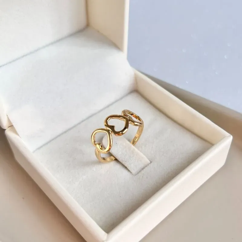 ANEL 3 CORAÇÕES VAZADOS