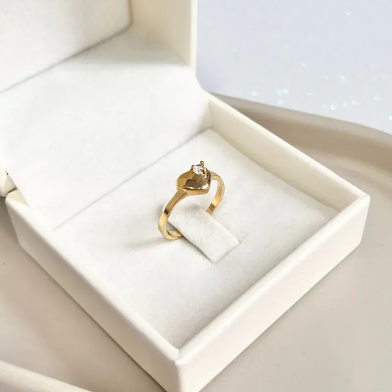 ANEL CORAÇÃO COM PONTO DE LUZ