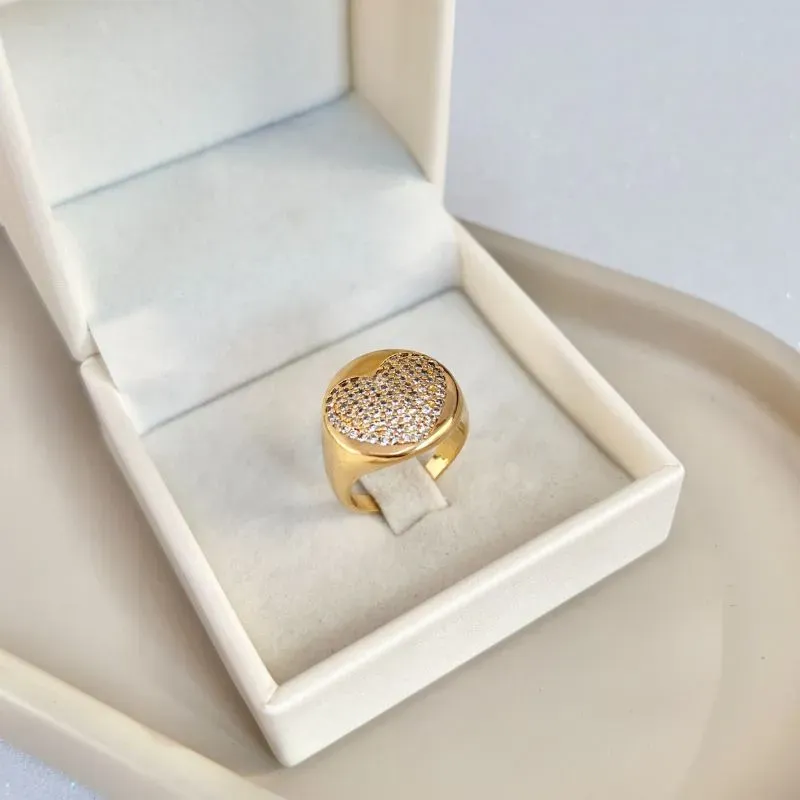 ANEL CORAÇÃO CRAVEJADO