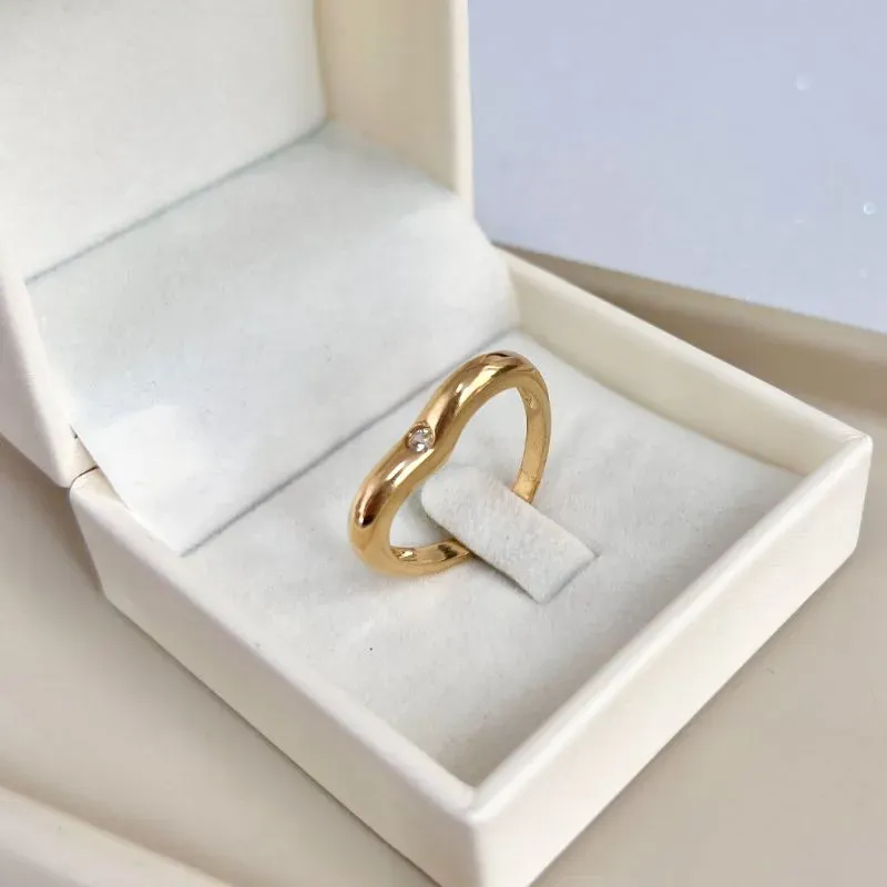 ANEL FORMATO CORAÇÃO