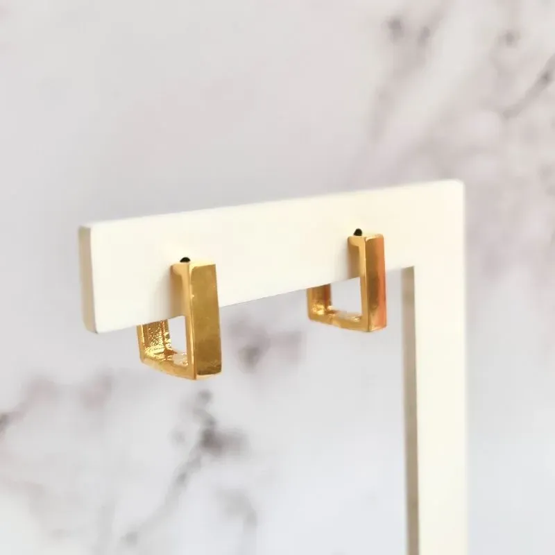 BRINCO ARGOLA ARTICULADA QUADRADA LISA 1,3CM