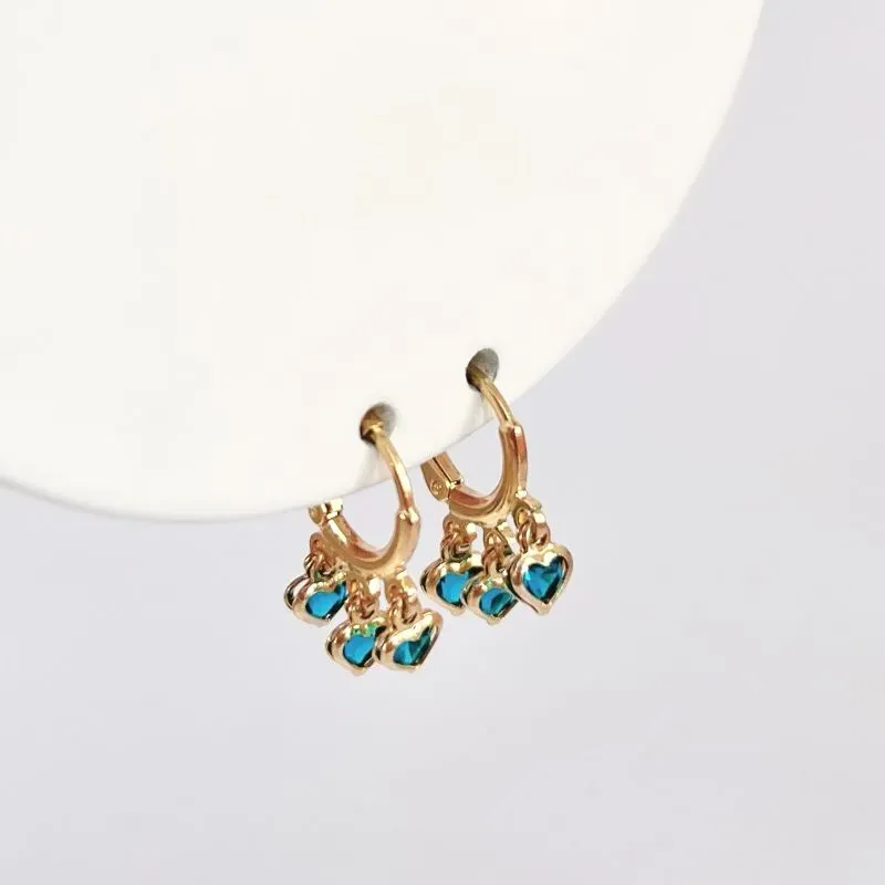 BRINCO ARGOLA CLICK 3 CORAÇÕES