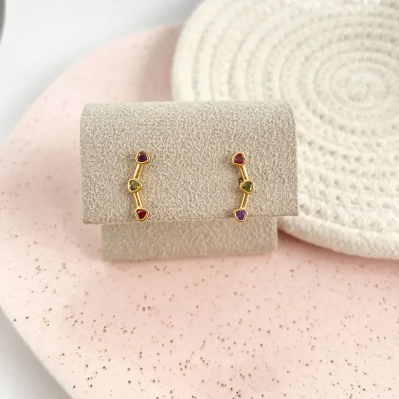 BRINCO EAR CUFF 3 CORAÇÕES