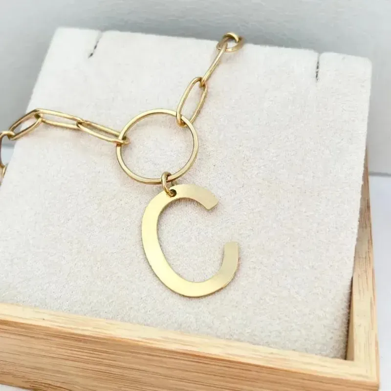 COLAR ELOS COM LETRA DE CHAPA - C