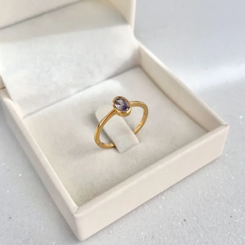 ANEL PEDRA OVAL LAVANDA  CRAVAÇÃO INGLESA