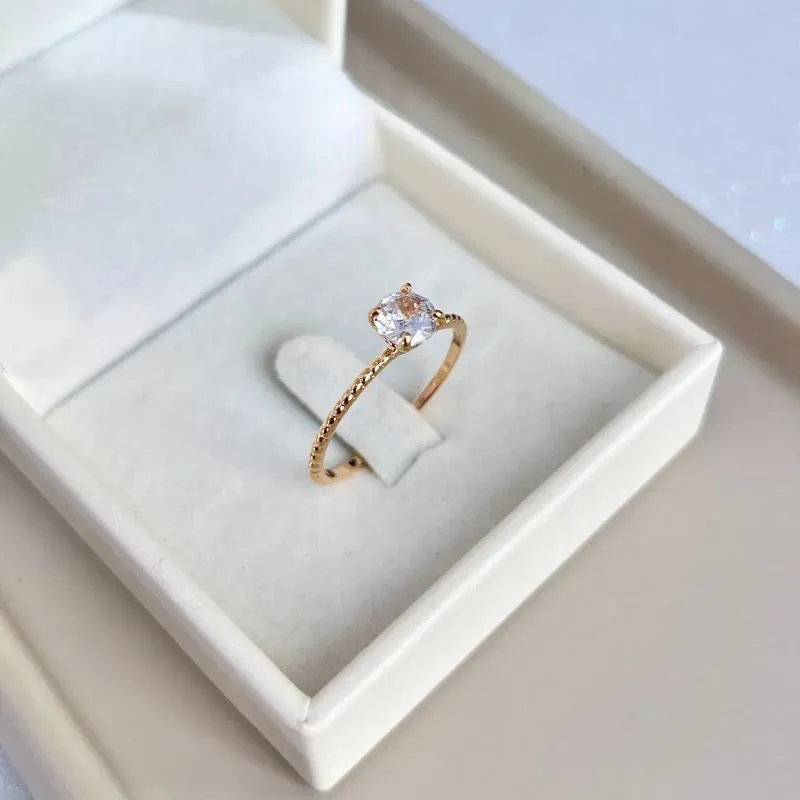 ANEL SOLITÁRIO ARO TRABALHADO PEDRA 5MM