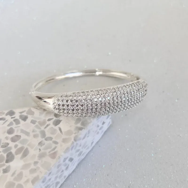 BRACELETE LUXO CRAVEJADO